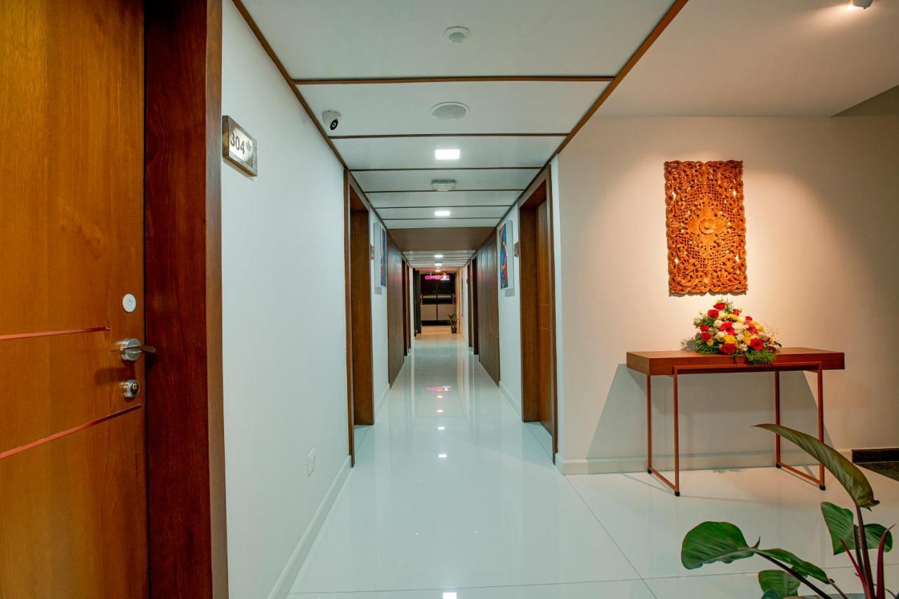 Harivaram Yuga Guruvāyūr Extérieur photo