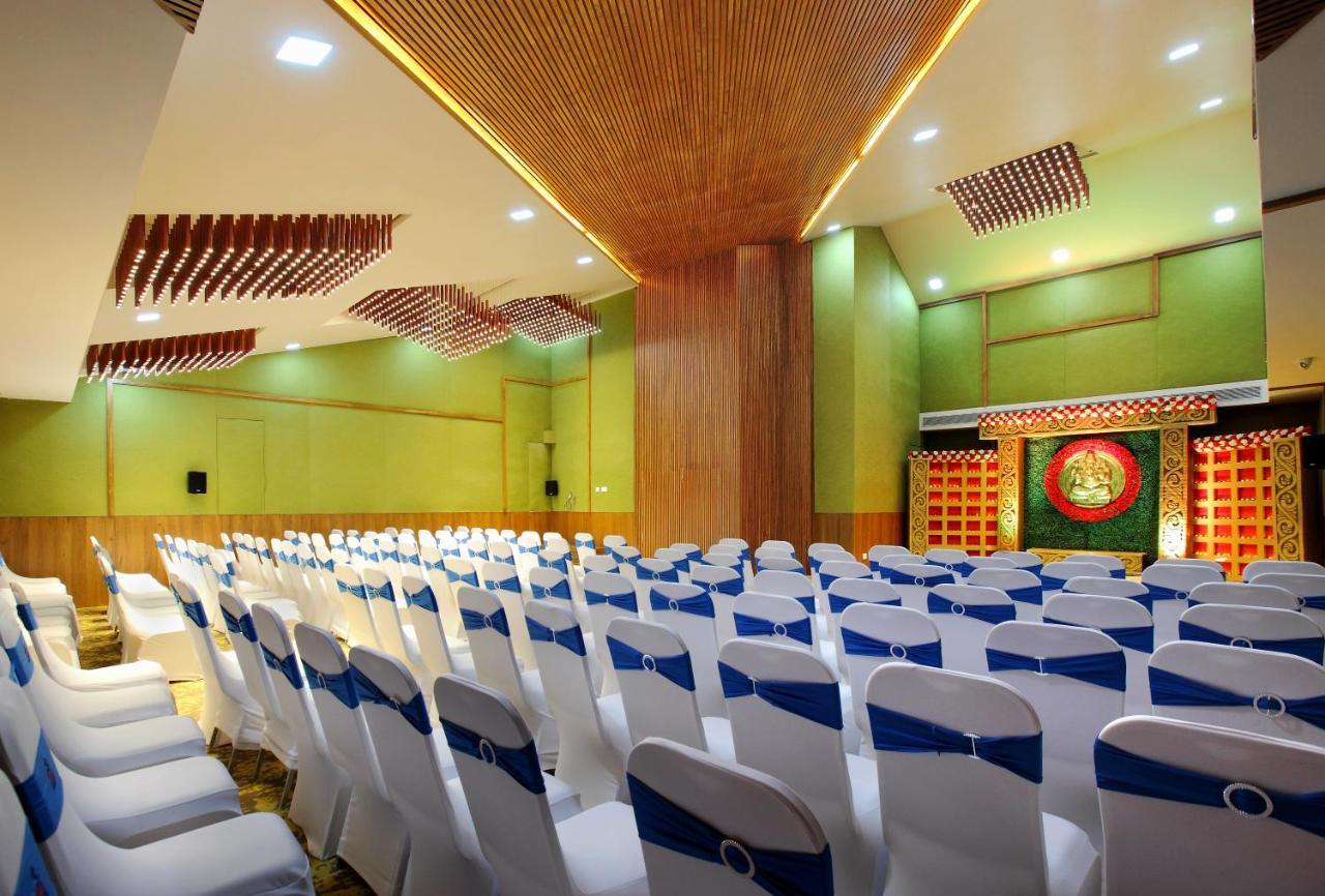 Harivaram Yuga Guruvāyūr Extérieur photo